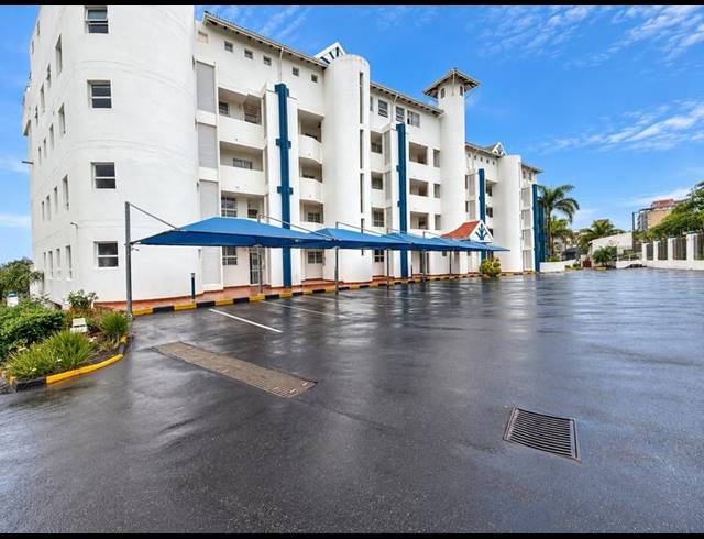 3 BEDROOM APARTMENT FOR SALE IN MARGATE BEACH